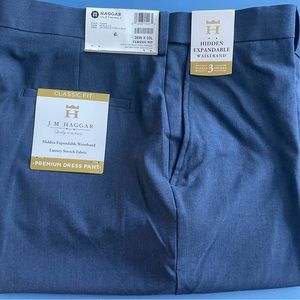 Haggar classic fit premium dress pants. Brand new, tags still on 36w x 30l